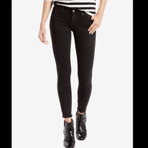 Levi’s 711 skinny dark wash jeans
